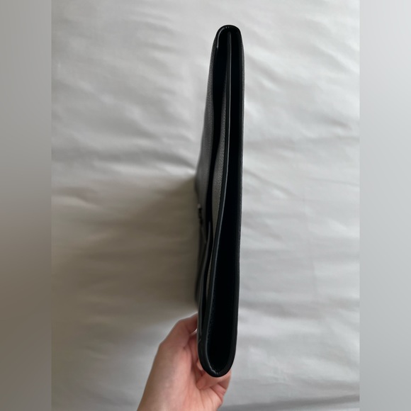 CHANEL Envelope Clutch O Case Black Limited Edition - Picture 11 of 15